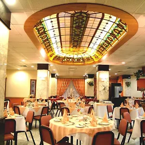 alexandra-hotel.hotelssaintjulians.com/